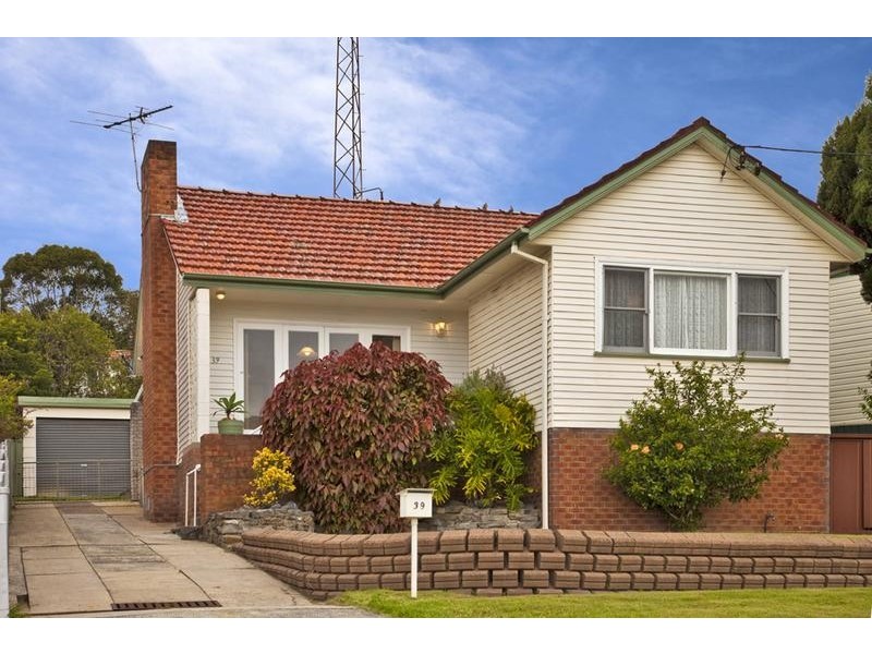 39 Angus Avenue, Waratah West NSW 2298