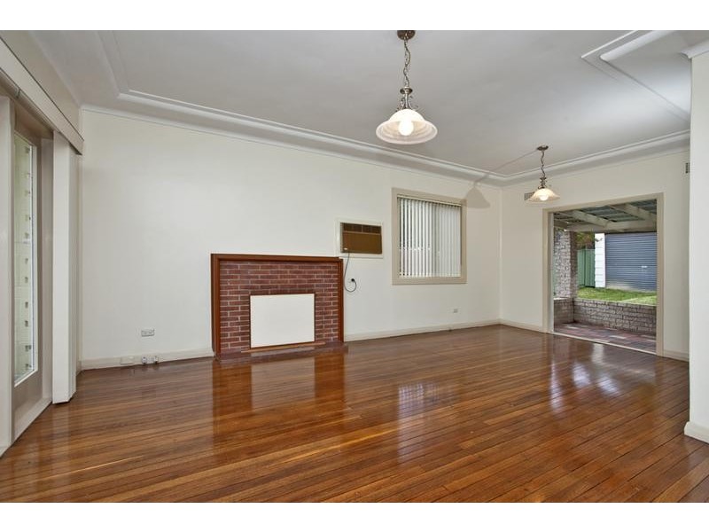 39 Angus Avenue, Waratah West NSW 2298