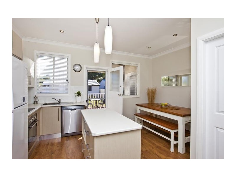 37 Mackie Avenue, New Lambton NSW 2305