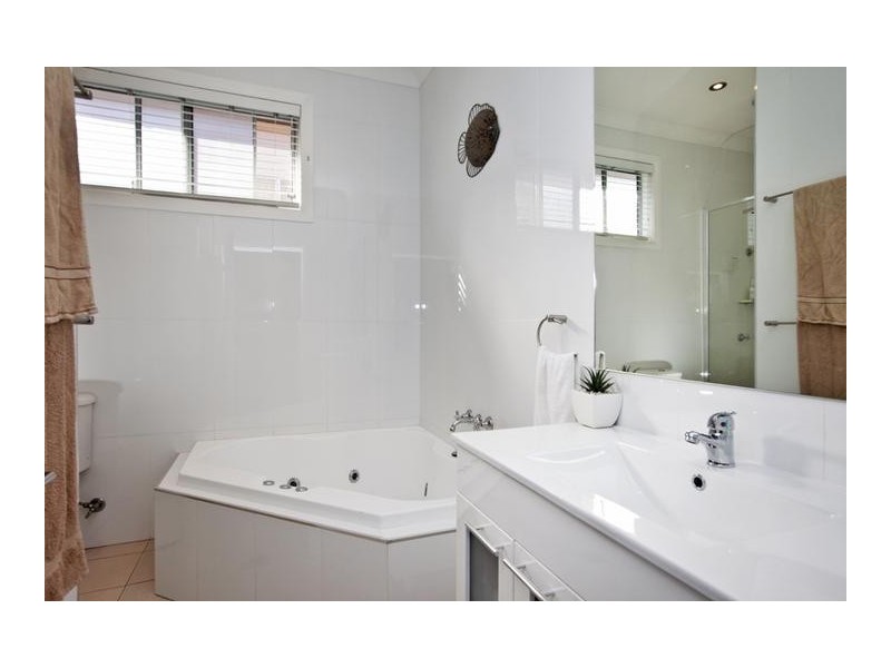 37 Mackie Avenue, New Lambton NSW 2305