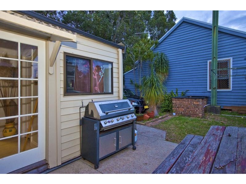 34 Lindsay Street, Hamilton NSW 2303