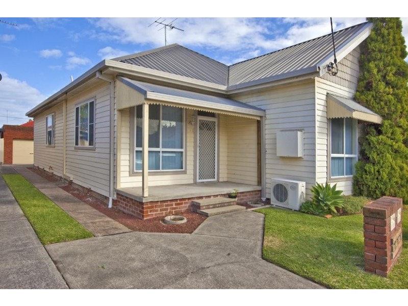 1 & 2/215 Denison Street, Broadmeadow NSW 2292