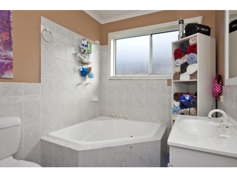 1 & 2/215 Denison Street, Broadmeadow NSW 2292