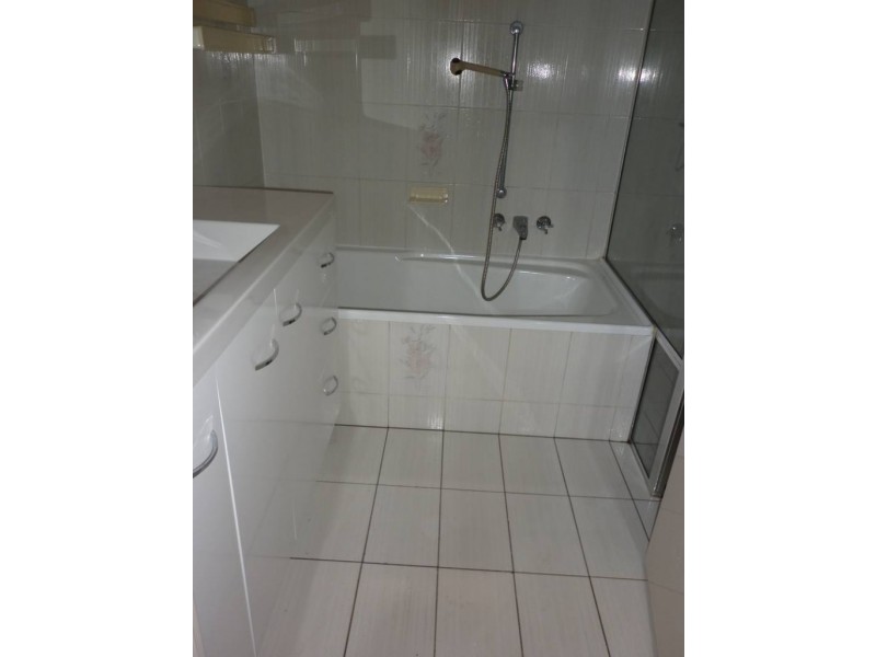 4/10 Kitchener Parade, Newcastle NSW 2300