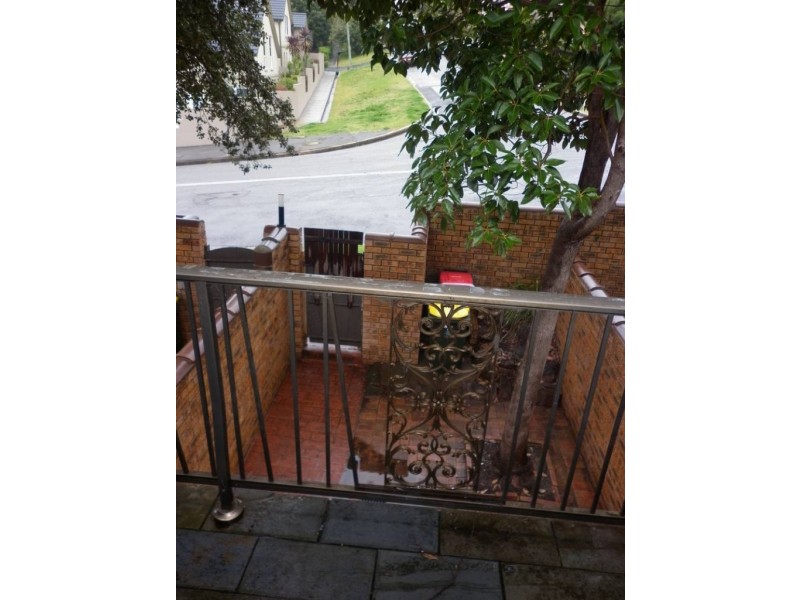 4/10 Kitchener Parade, Newcastle NSW 2300