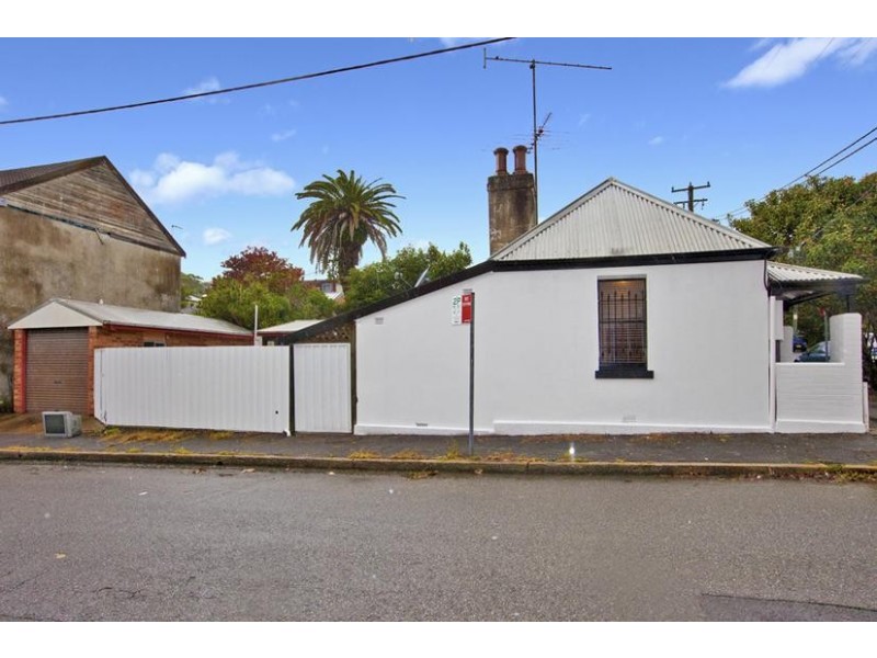 14 Bull Street, Cooks Hill NSW 2300