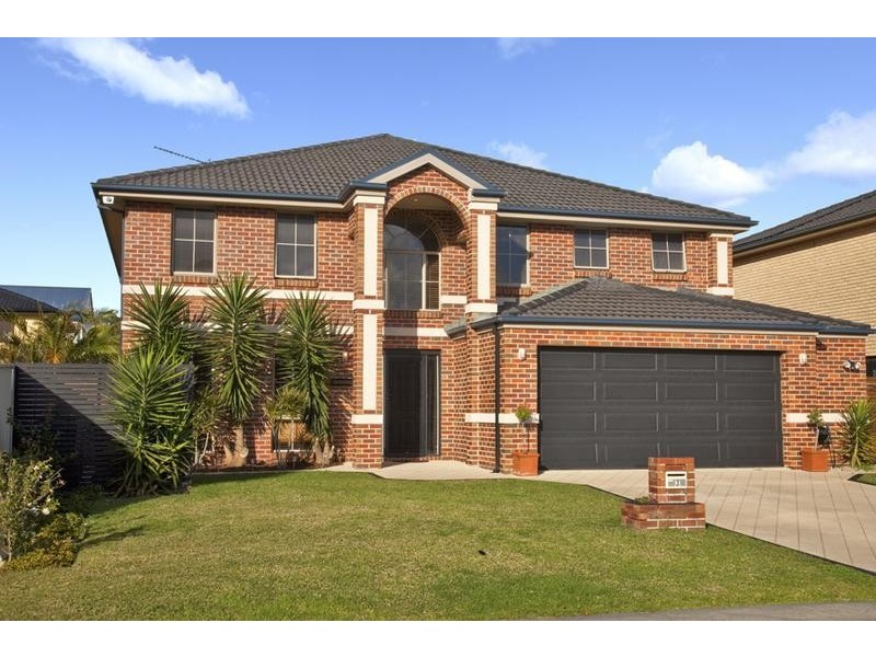 3 Clapham Street, Hamilton South NSW 2303