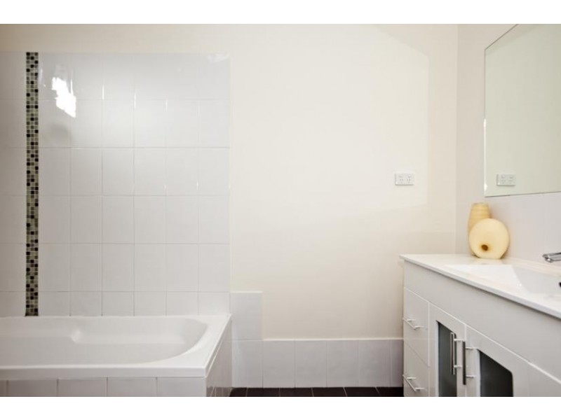 43 Angus Avenue, Waratah West NSW 2298