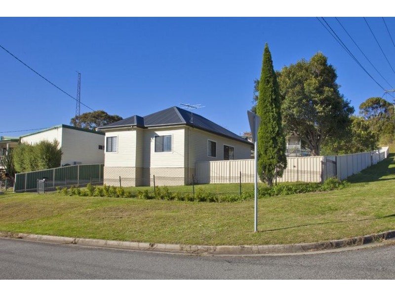 43 Angus Avenue, Waratah West NSW 2298