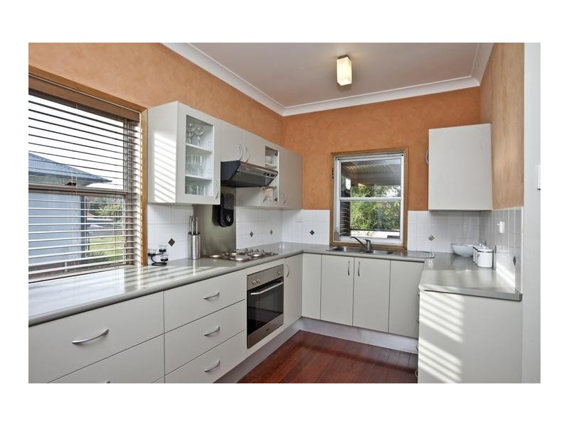 1A The Crescent, Gateshead NSW 2290