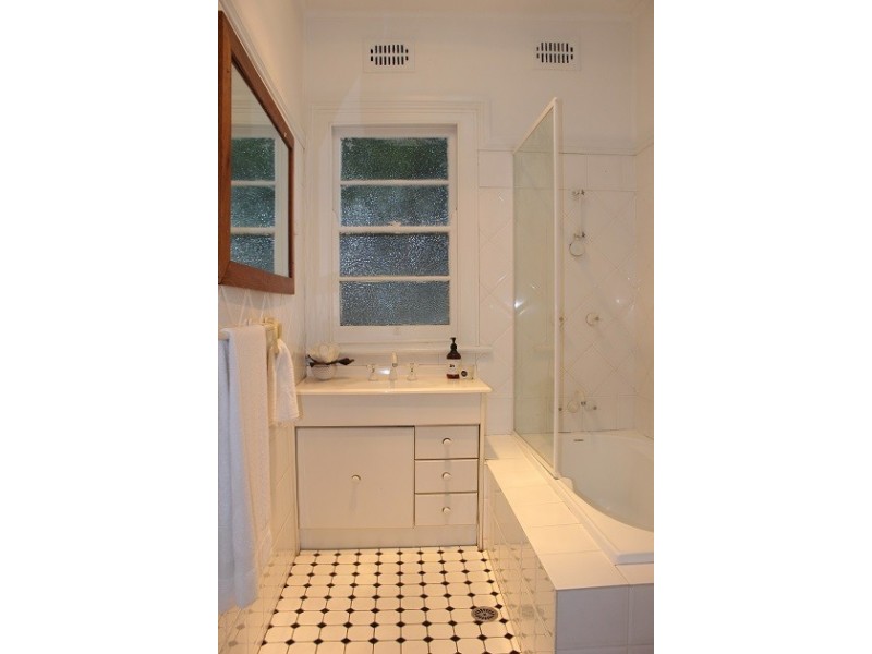 424 Glebe Road, Hamilton South NSW 2303