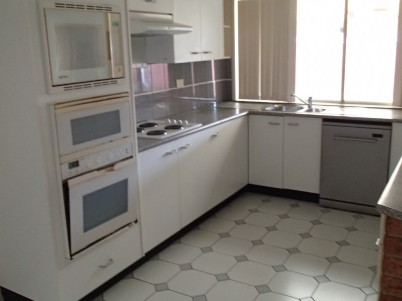 14 Tallah Place, Maryland NSW 2287