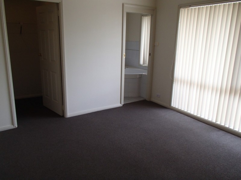 14 Tallah Place, Maryland NSW 2287