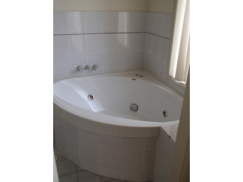 14 Tallah Place, Maryland NSW 2287