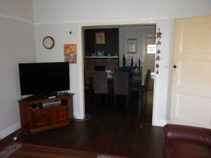 37 CARANDOTTA ST, Mayfield NSW 2304