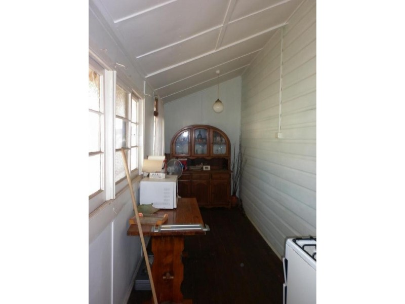 37 CARANDOTTA ST, Mayfield NSW 2304