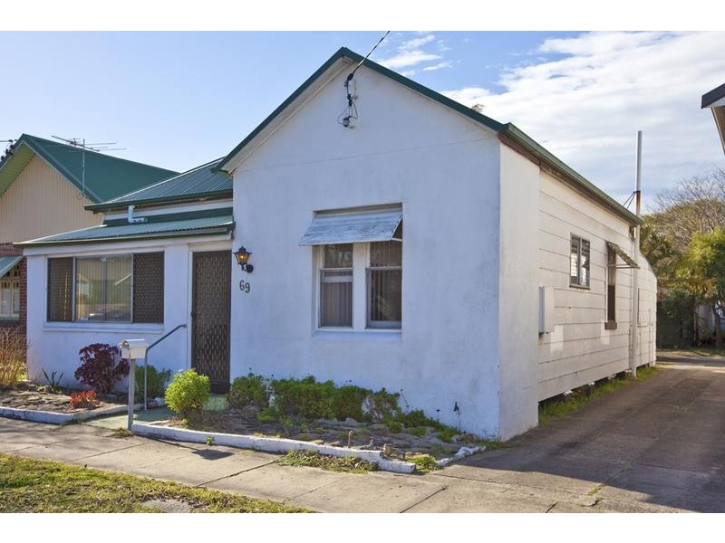 69 Margaret Street, Mayfield East NSW 2304