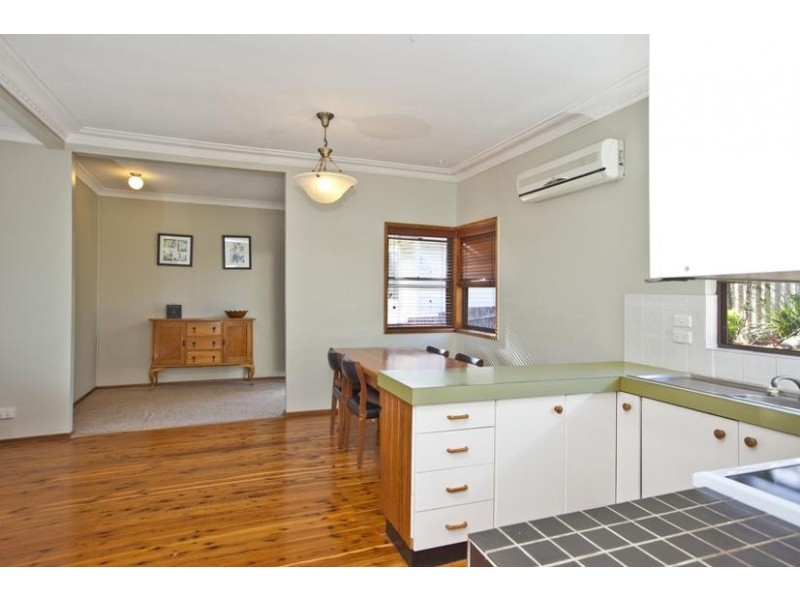 9 Dover Crescent, Waratah West NSW 2298