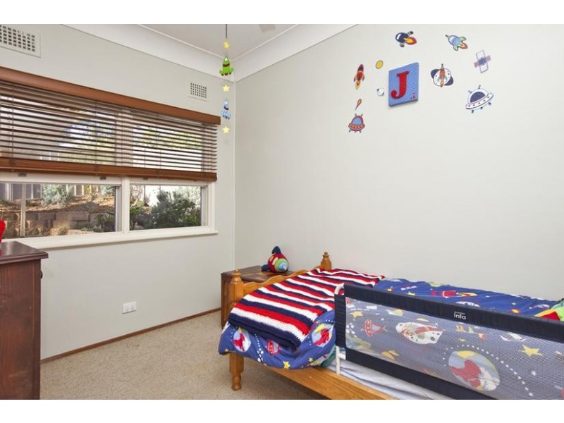 9 Dover Crescent, Waratah West NSW 2298