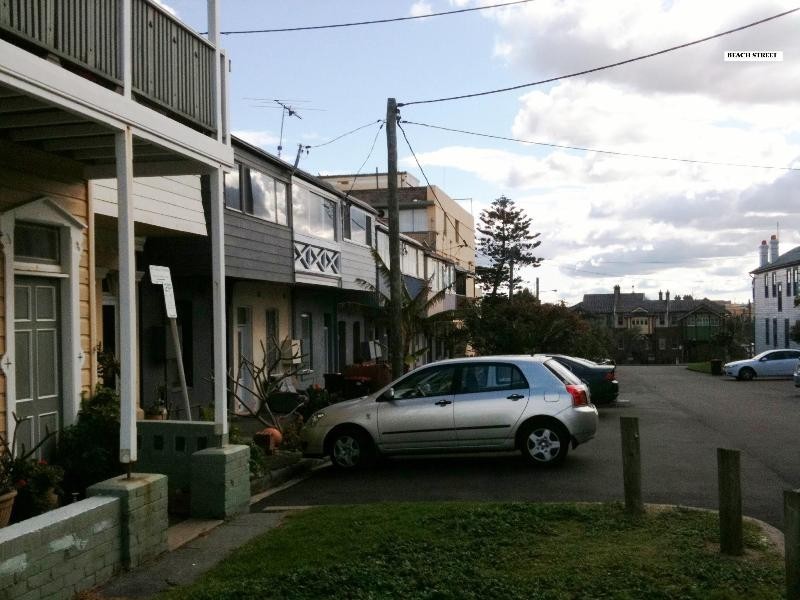 9 Beach Street, Newcastle East NSW 2300