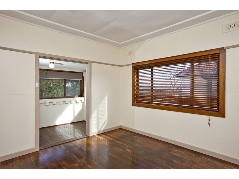 7 Angus Avenue, Waratah West NSW 2298