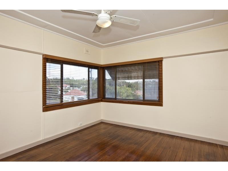 7 Angus Avenue, Waratah West NSW 2298