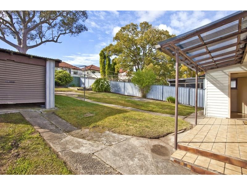 7 Angus Avenue, Waratah West NSW 2298