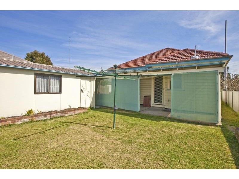 1 Small Street, Mayfield NSW 2304