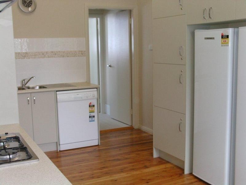 31 MARTON ST, Shortland NSW 2307