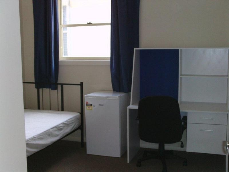 31 MARTON ST, Shortland NSW 2307