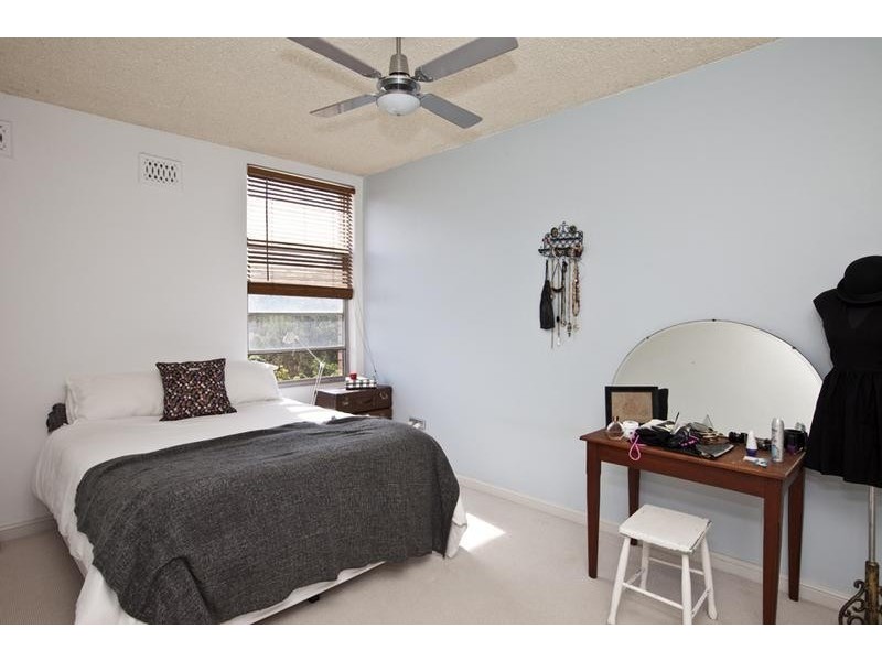 2/17 Hillview Crescent, The Hill NSW 2300