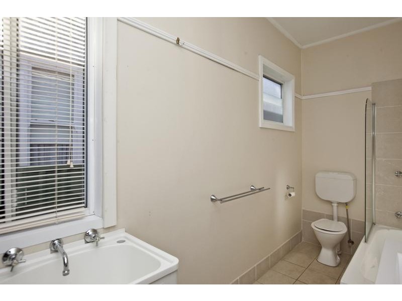 99 Clyde Street, Hamilton North NSW 2292