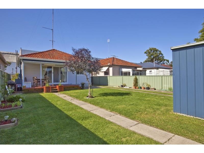 99 Clyde Street, Hamilton North NSW 2292