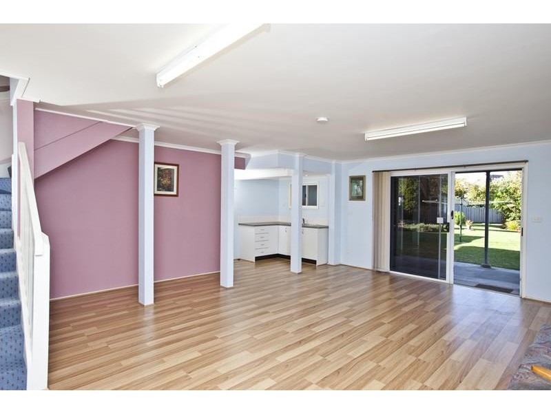 54 Hunter Street, Stockton NSW 2295