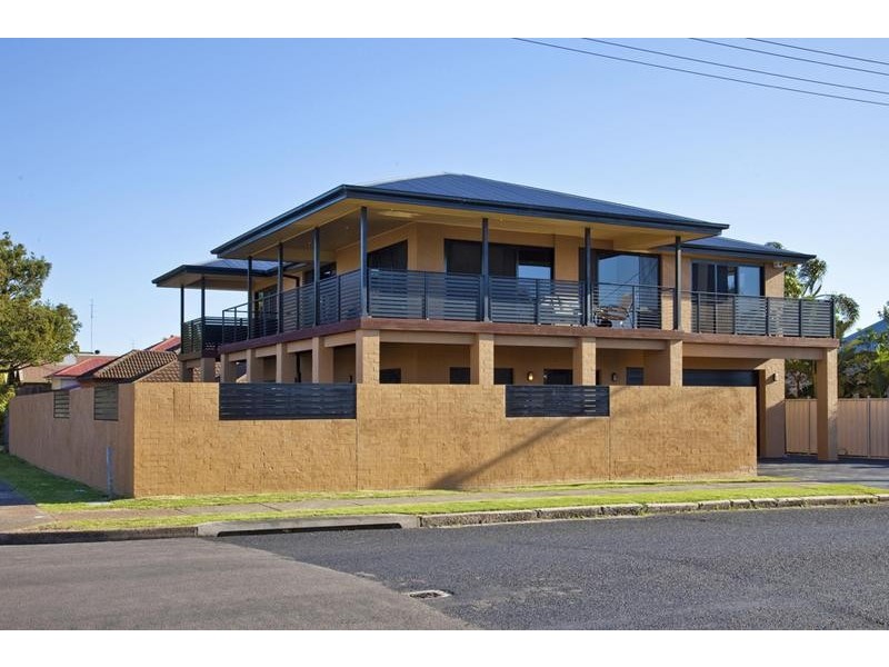 17 Pembroke Street, Stockton NSW 2295