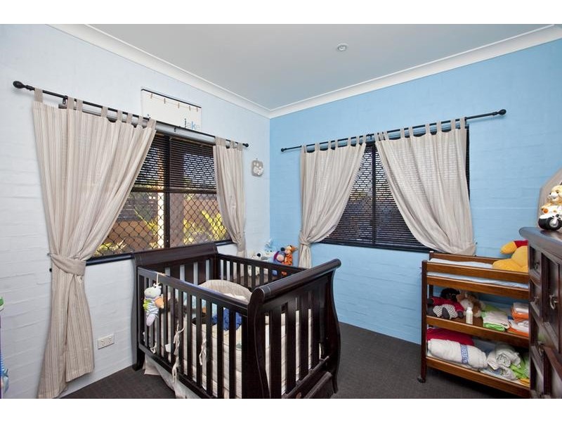 17 Pembroke Street, Stockton NSW 2295