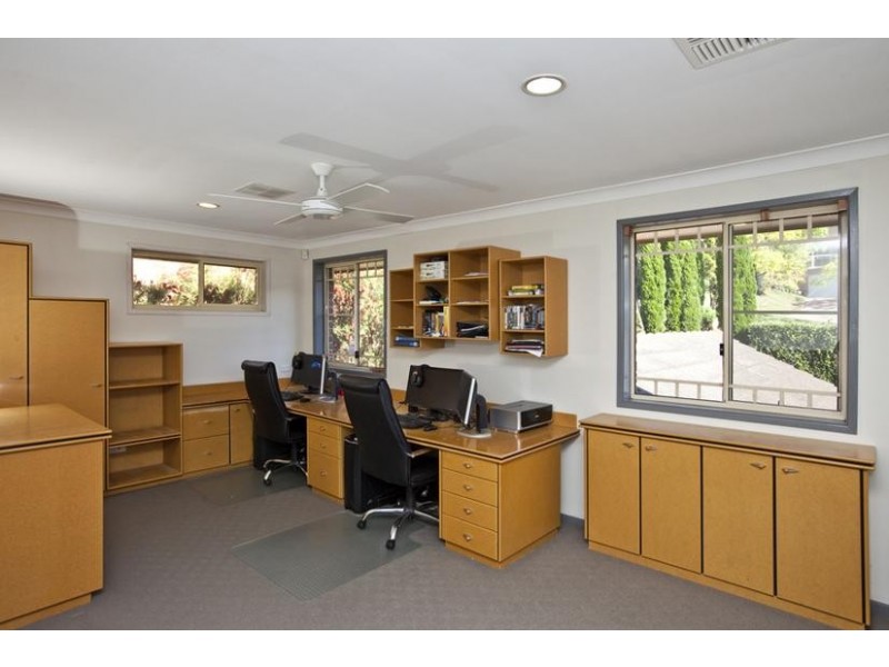 8 Nedlands Close, Rankin Park NSW 2287