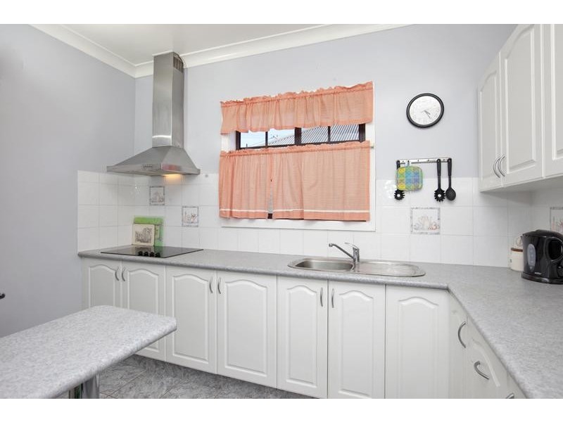 41 Angus Avenue, Waratah West NSW 2298