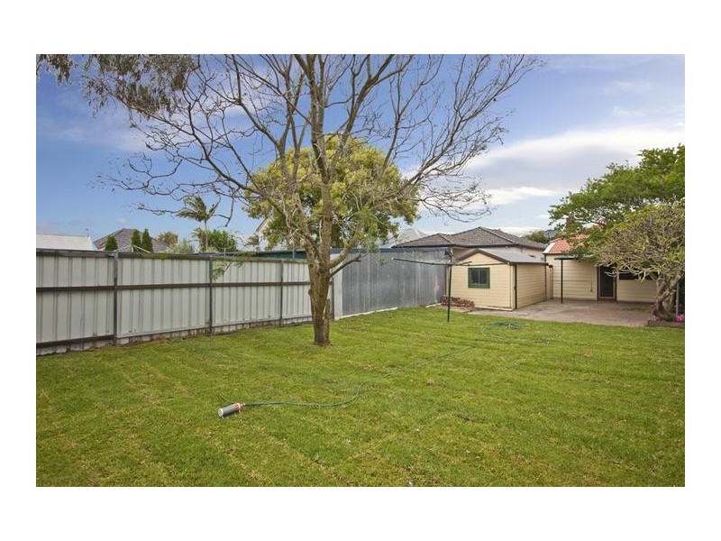 124 Turnbull Street, Hamilton South NSW 2303