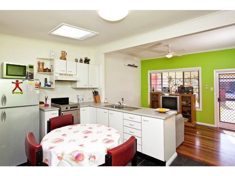 8 Bourke Street, Adamstown NSW 2289