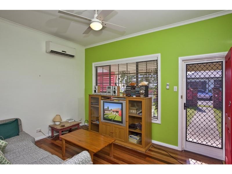 8 Bourke Street, Adamstown NSW 2289