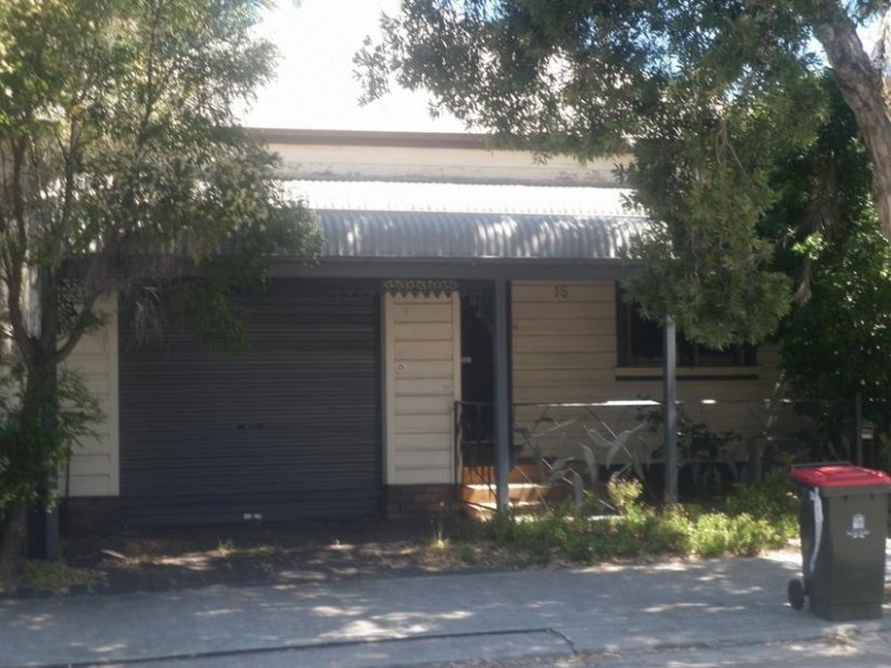 15 HUDSON ST, Hamilton NSW 2303