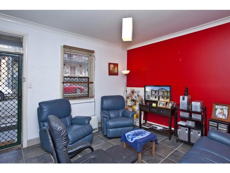 116 Railway Street, Cooks Hill NSW 2300