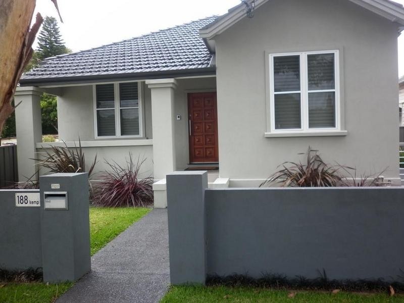 188 KEMP ST, Hamilton South NSW 2303