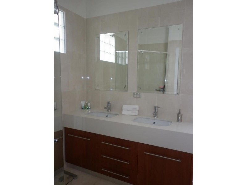 188 KEMP ST, Hamilton South NSW 2303