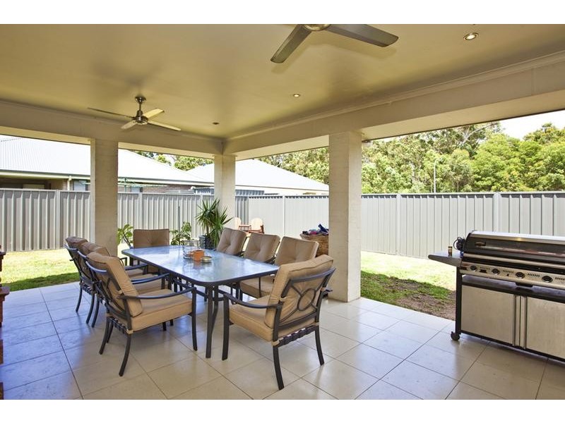 7 Bitou Way, Fern Bay NSW 2295