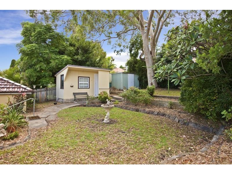 33 Angus Avenue, Waratah West NSW 2298