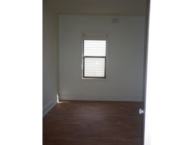 12 BENNETT ST, Hamilton NSW 2303
