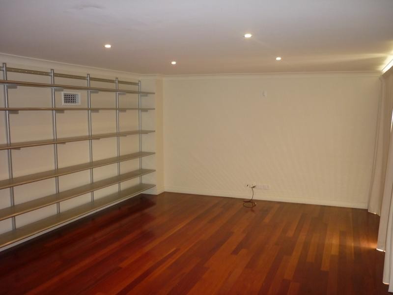 43 Yule Road, Merewether NSW 2291