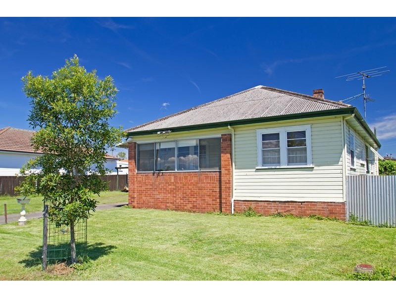 84 Anderson Drive, Tarro NSW 2322